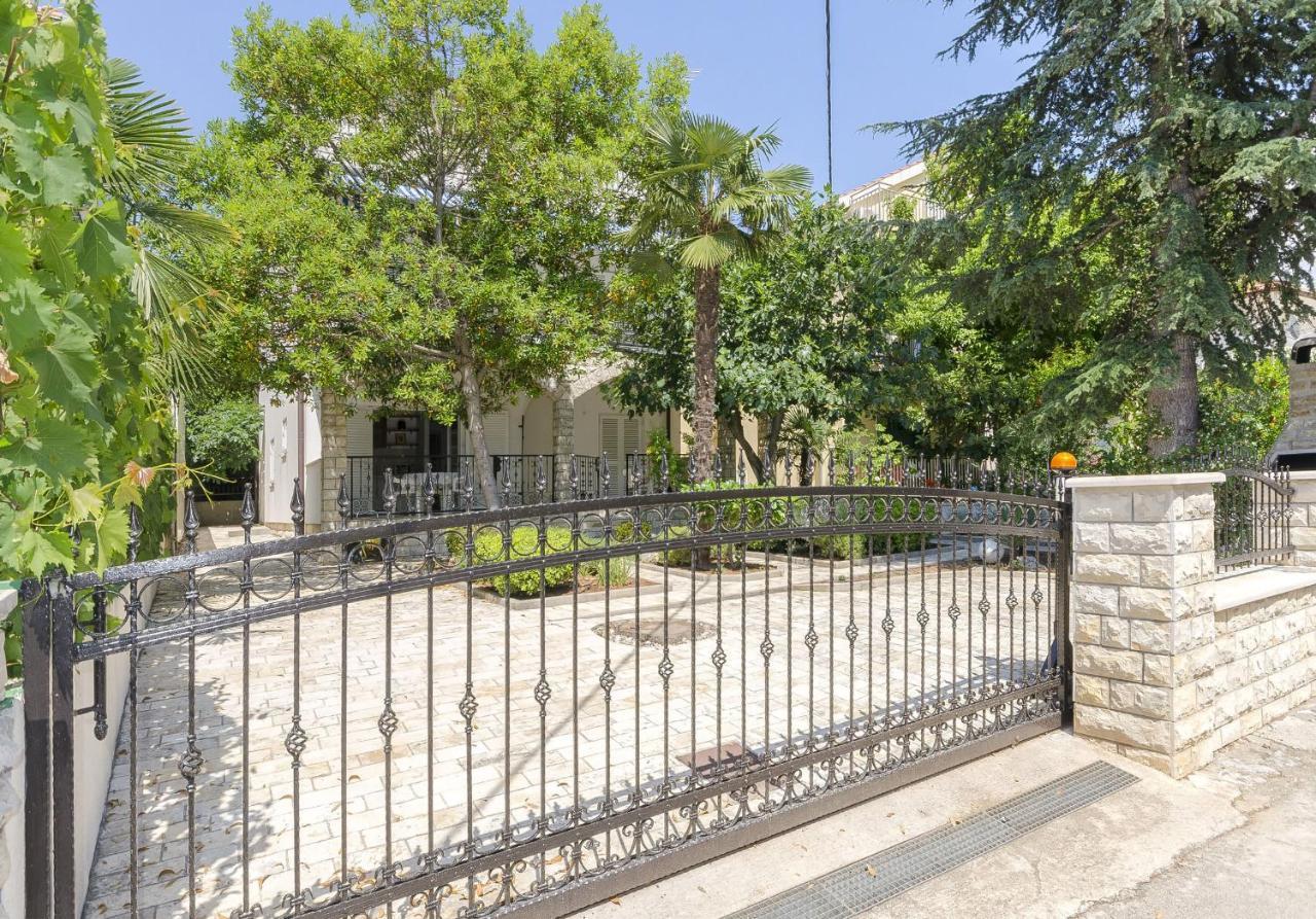 Apartments Karolina Vodice Luaran gambar