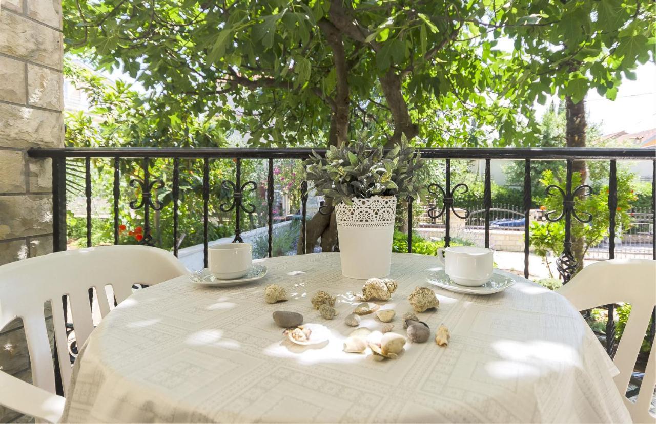 Apartments Karolina Vodice Luaran gambar