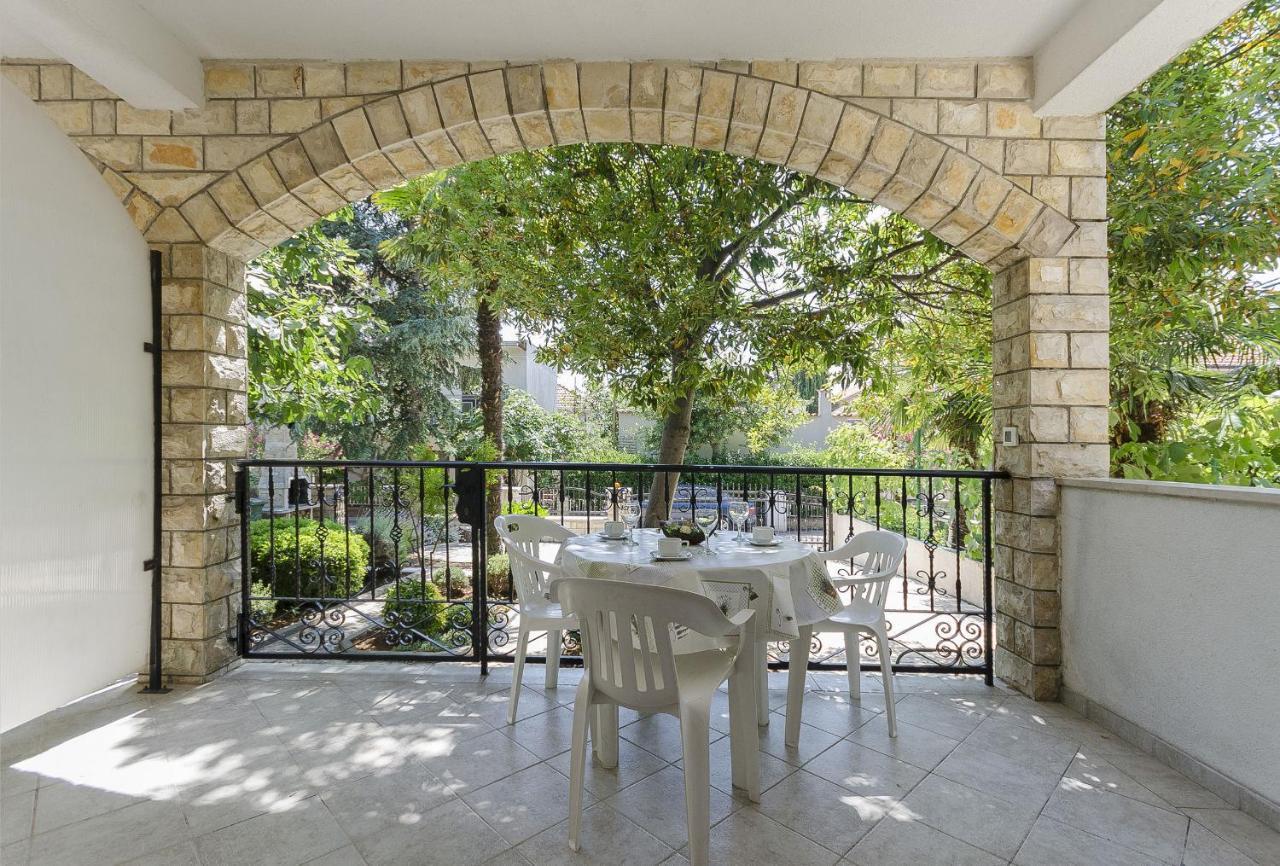 Apartments Karolina Vodice Luaran gambar