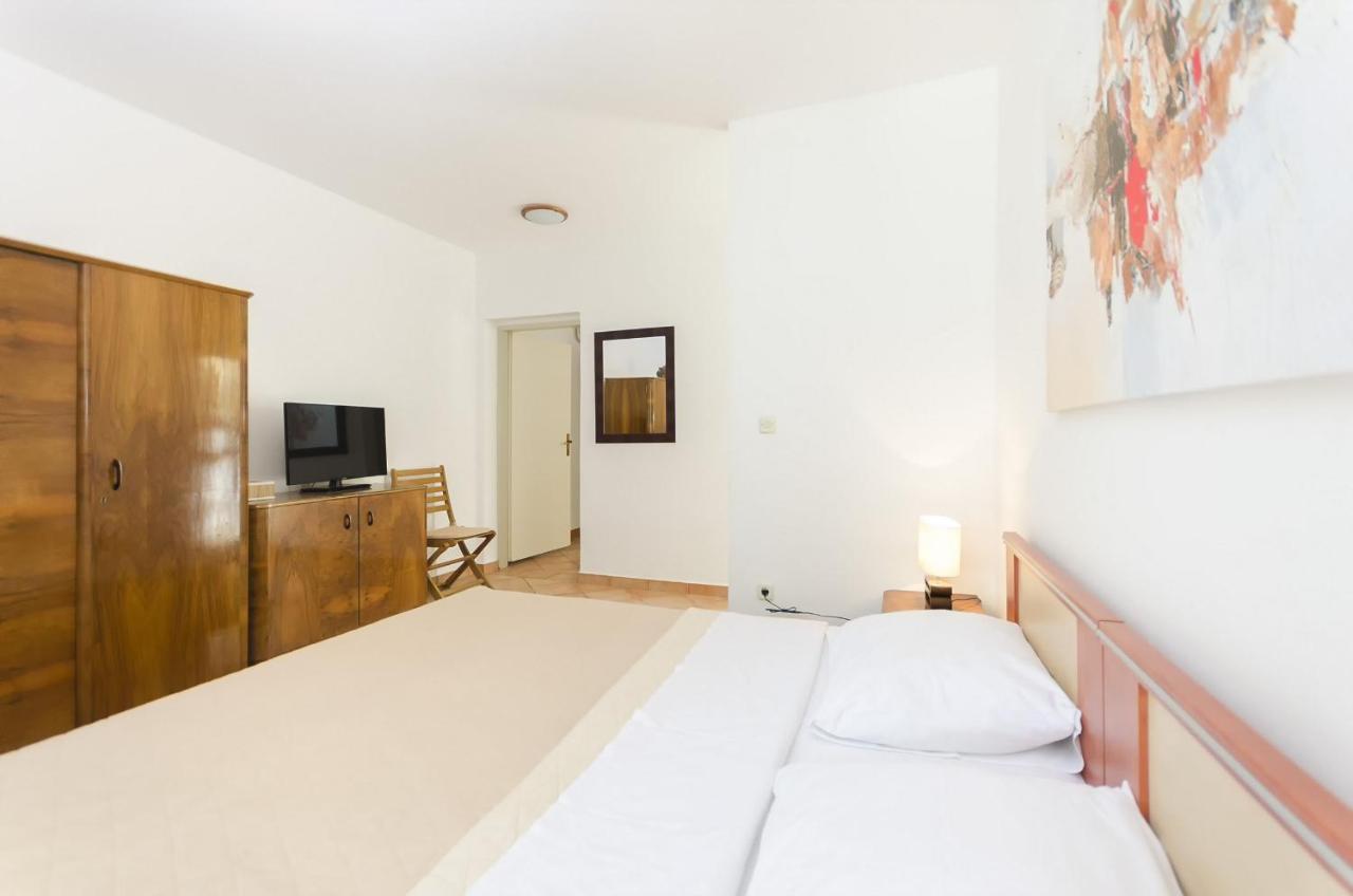 Apartments Karolina Vodice Luaran gambar
