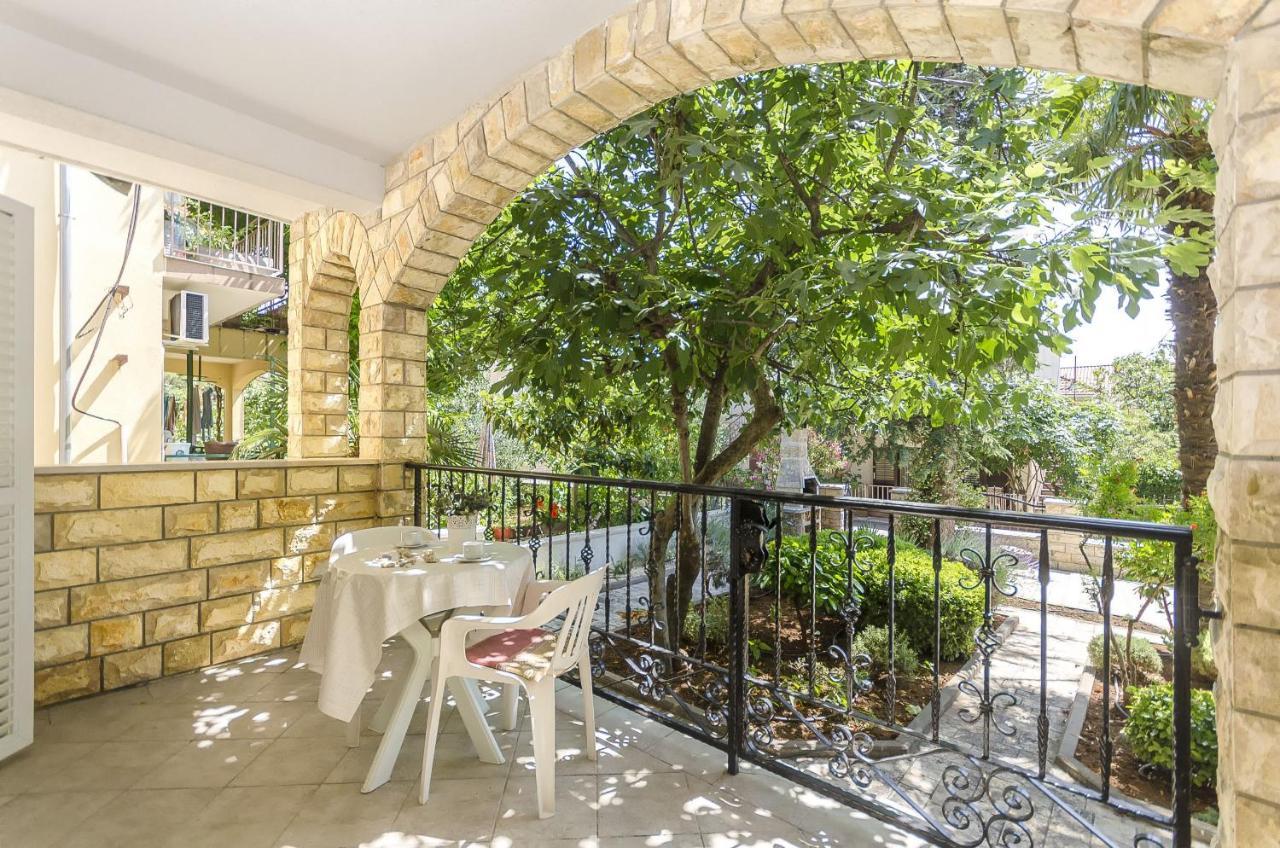 Apartments Karolina Vodice Luaran gambar